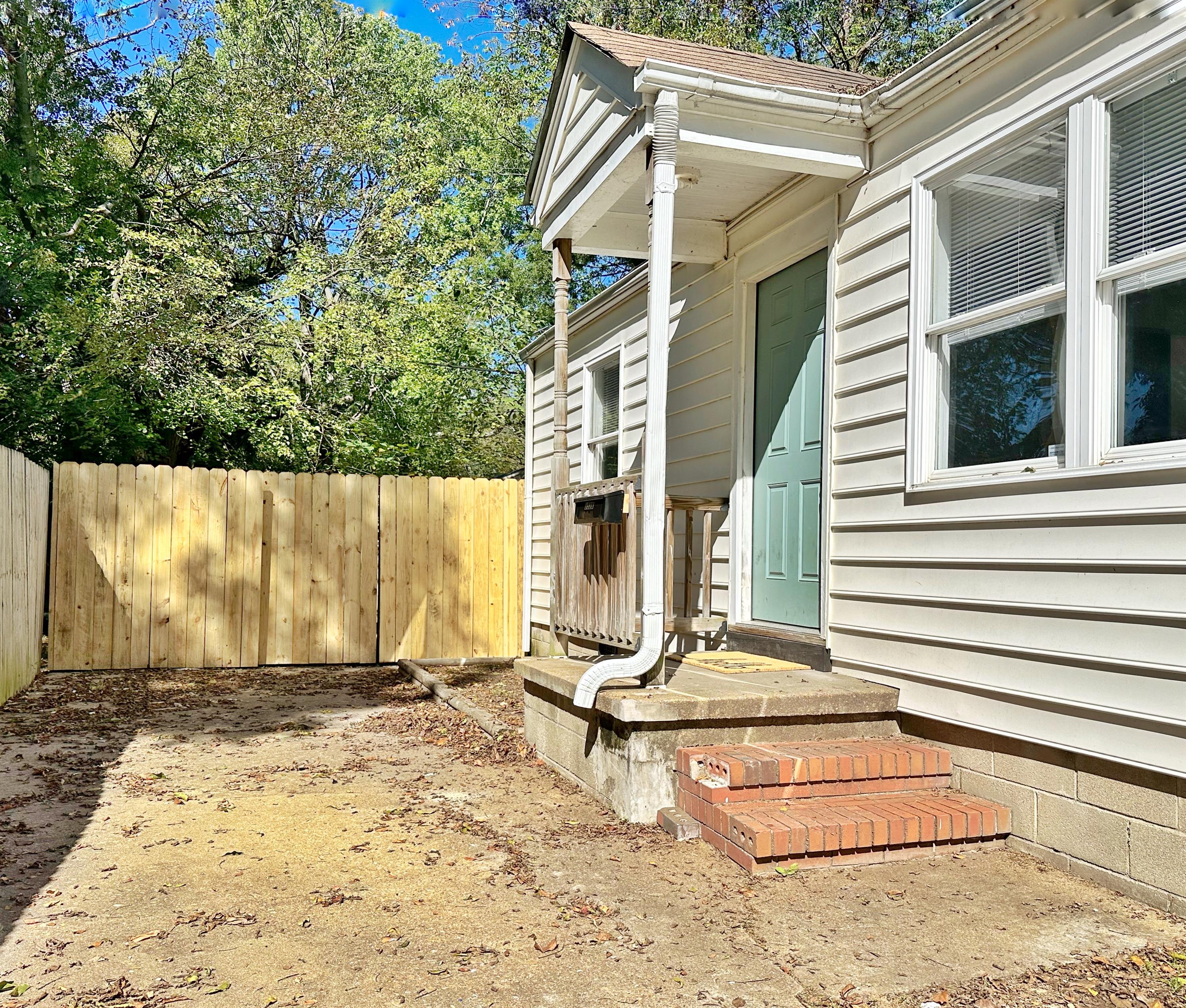 852 West 48th Street - B