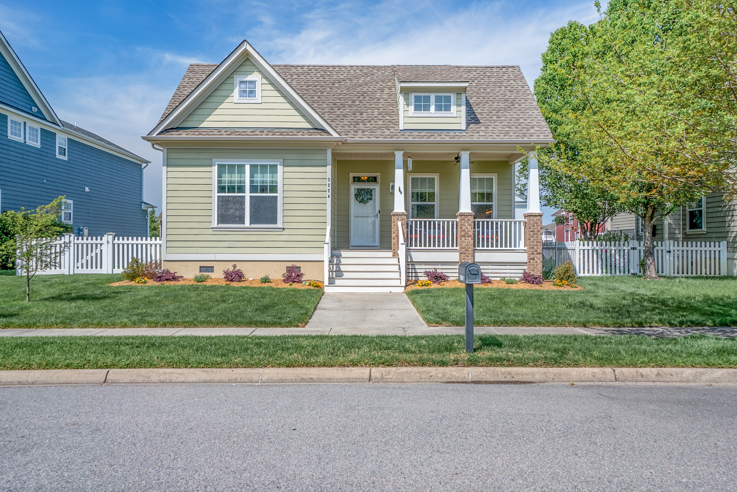 Property main image